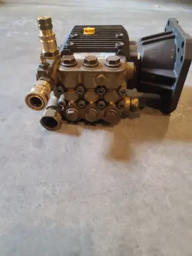 Zwd-k4042 Comet Pressure Washer Pump #2