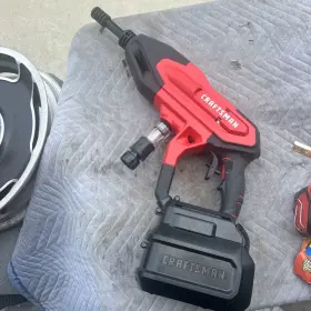 Cmcpw350 Craftsman 350 Psi Cordless Pressure Washer Spray Gun 20v - Red