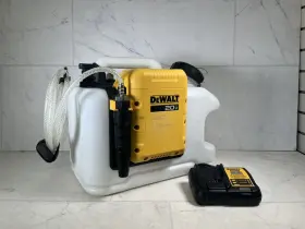 A1g009794 Dewalt Dce6820 20v Max Water Tank With 1.5ah Battery And Charger