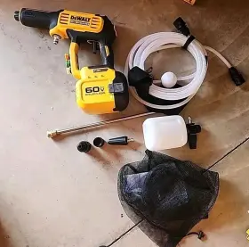 Dcpw1000b Dewalt 60v Flexvolt 1000 Psi Cordless Pressure Washer - Free Shipping