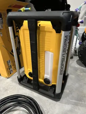 Dwpw2100 Dewalt 2 100 Psi Electric Cold Water Pressure Washer #2