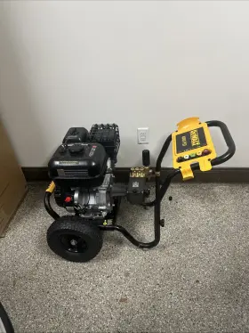 Dxpw61377 Dewalt 4400 Psi 4.0 Gpm Cold Water Gas Pressure Washer
