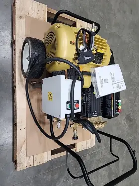 Cw5004-0me3 Mi-t-m Electric Pressure Washer Cart 230 V Three-phase 5 000 Psi 4 Gpm 15hp