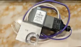 8.700-779.0 Suntec Fuel Solenoid Valve 110-120v Gray R642n