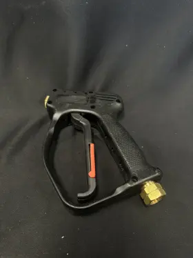 Yamatic 737417066014 Pressure Washer Gun 360 Swivel 22-14mm 3/8 Inch 4000 Psi Handle Only