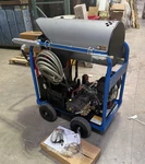 Delco 65016 Streamliner Pressure Washer Hot 4,000 Psi 11.7 Hp Gpm. Fixed Price $2895.00.