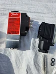 Danfoss MBS5100 060N1068 Pressure Transmitter Cat Part # 310-8315. Fixed Price $269.00.